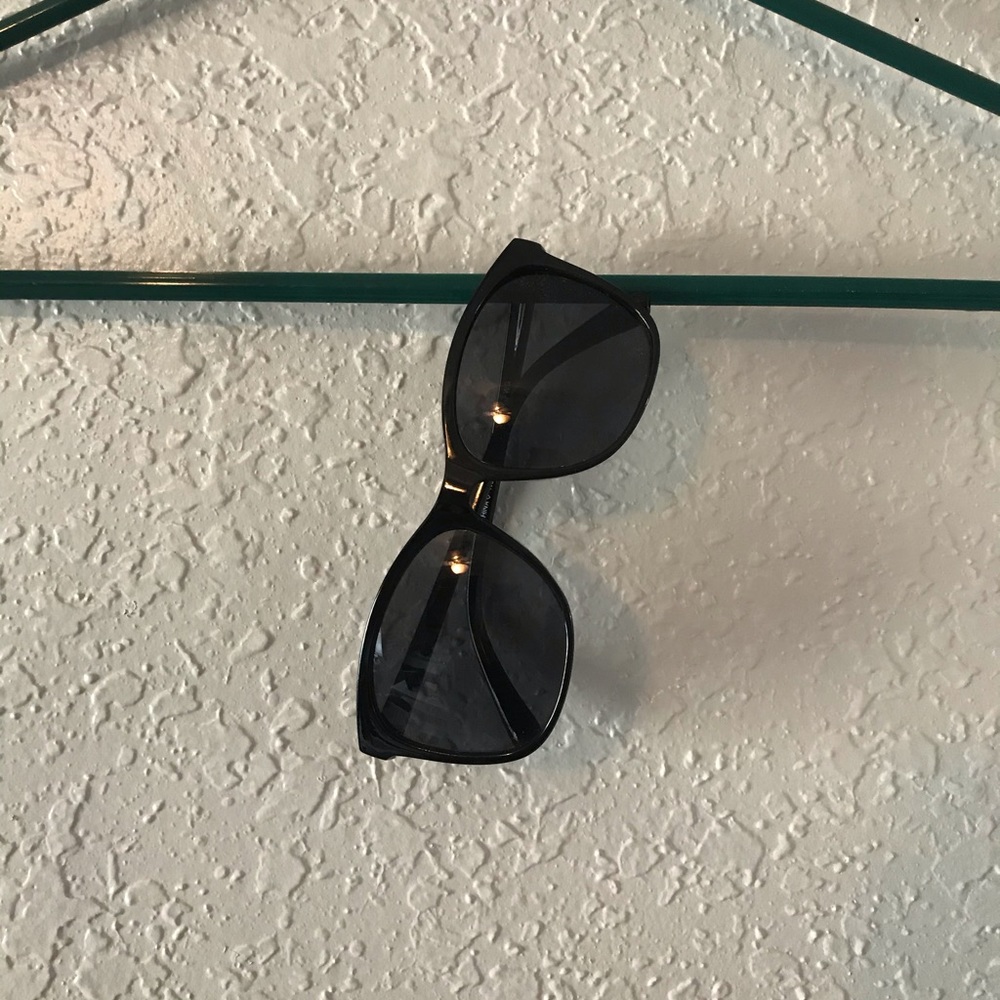 Black sunglasses
